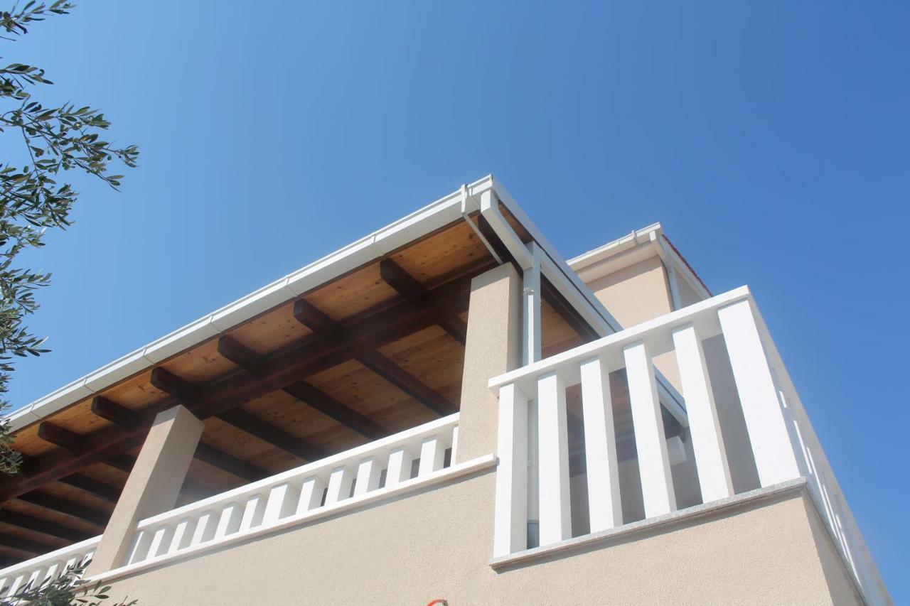 Paradise Brbinj Exterior photo