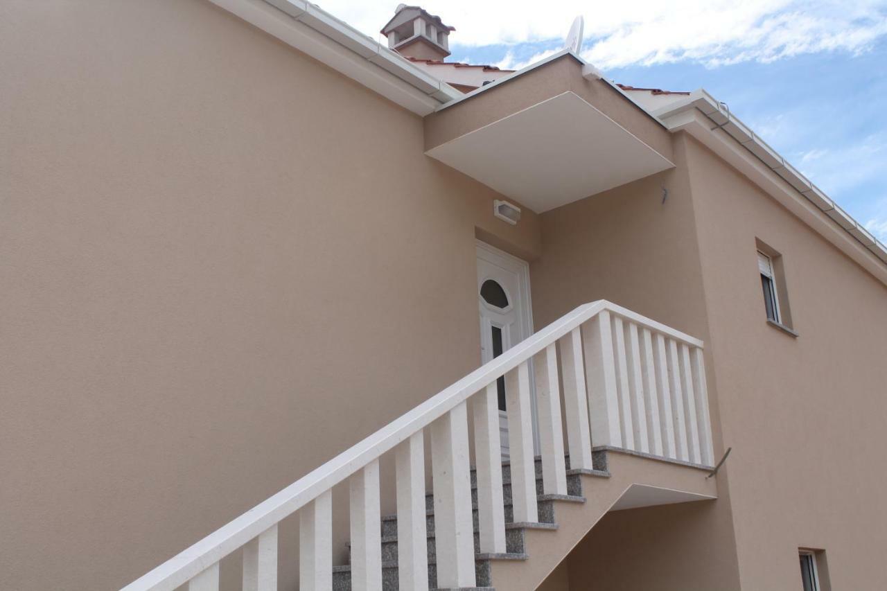 Paradise Brbinj Exterior photo
